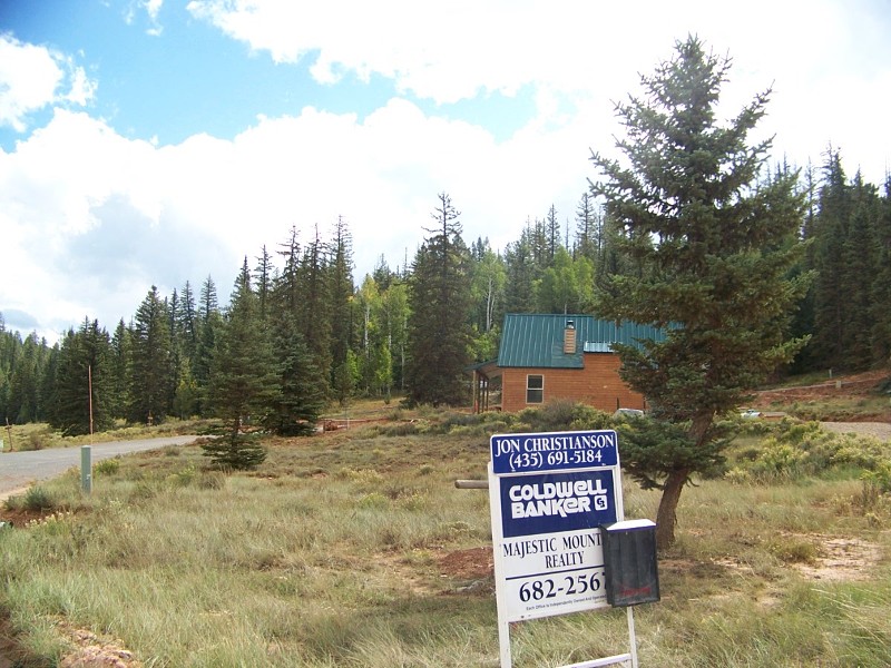 Duck Creek Utah Real Estate, Swains Creek cabin for sale MLS 41543